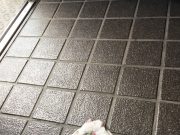 玄関掃除をすると運気が上がる理由がわかった